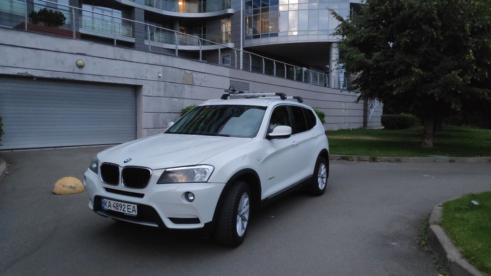 Продаю  свою  любимую  машину ! BMW X3  2012  конец  года, Салон
