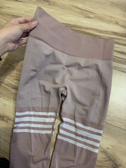 Legginsy elastyczne modelujące L różowe pudrowy róż pośladki