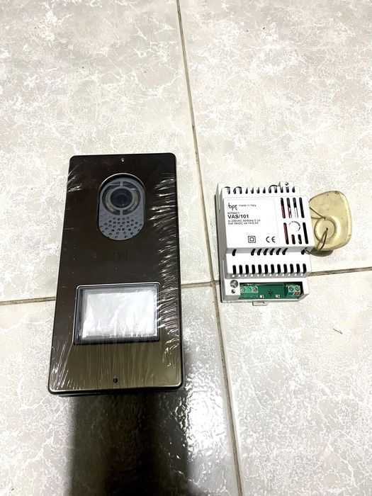 Campainha  com alimentador nova ainda tem plastico.