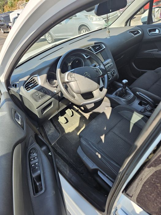 Citroën C4 II 1.2 THP de 2017 para peças