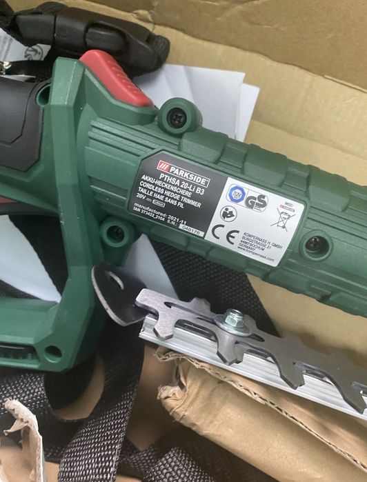 НОВ висотн акумуляторн триммер кусторез GERMAN Parkside PTHSA 20/кущор