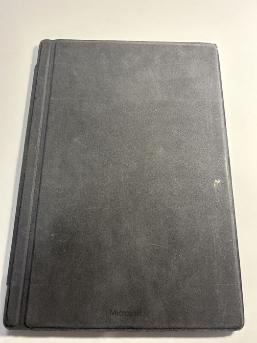 Microsoft Surface Pro 4 – 1724, i5, 8GB RAM, 256GB SSD (uszkodzony)