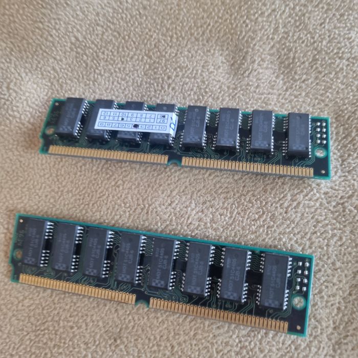 Pamięć RAM Retro SIMM 72-pin 16MB (2x8MB) EDO MDT 60ns