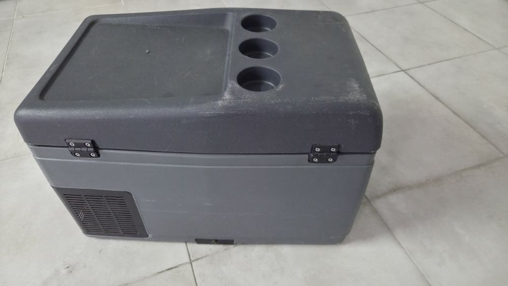 Frigorífico Portátil VITRIFRIGO C41L - 41 Lt. 12/24V