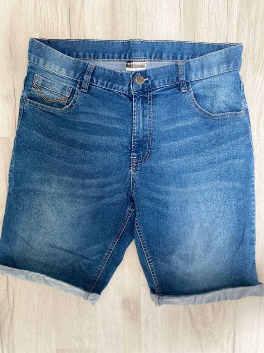 Niebieskie spodenki jeansowe klasyczne. Rozmiar S/32 | 30 zł