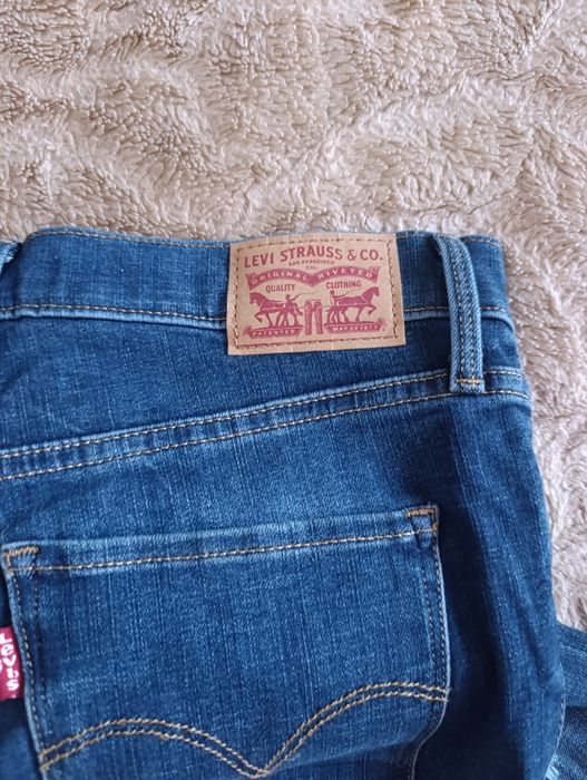 Жіночі джинси скіні Levi's
