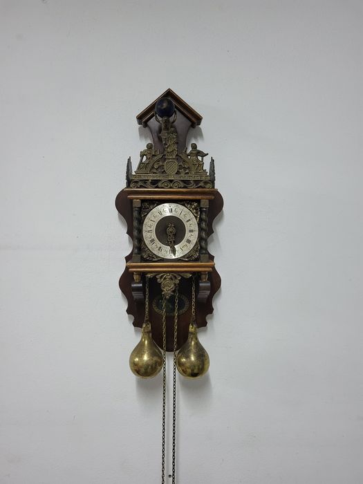 Relógio de parede antigo