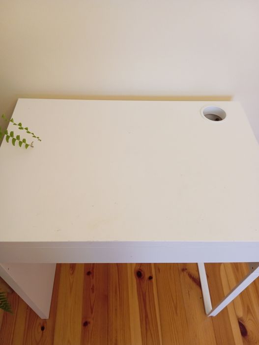 Biurko IKEA  z szufladą,stan dobry