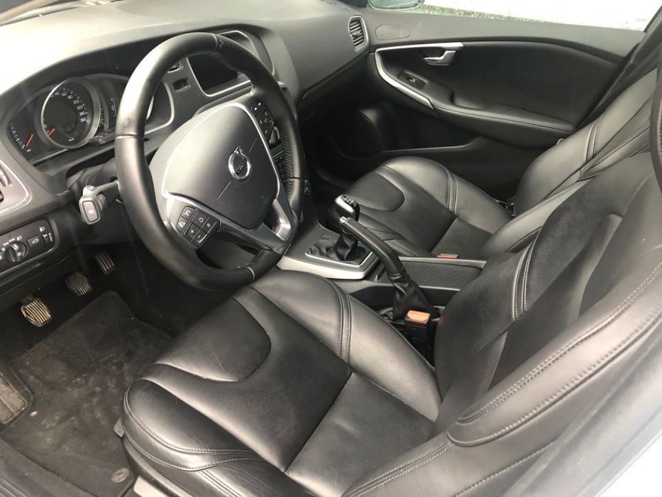VOLVO V40 D2 DE 2018 PARA PEÇAS