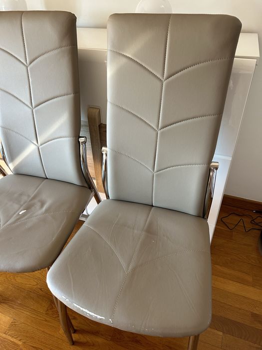 4 Cadeiras de Sala de Jantar – Conjunto
