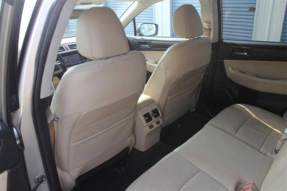 Subaru Outback Limited      2017