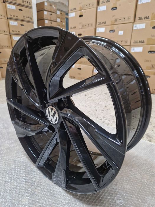 Диски новые одноширокие R18-19 (BMF)Volkswagen Golf,Passat,Tiguan,Jetta.