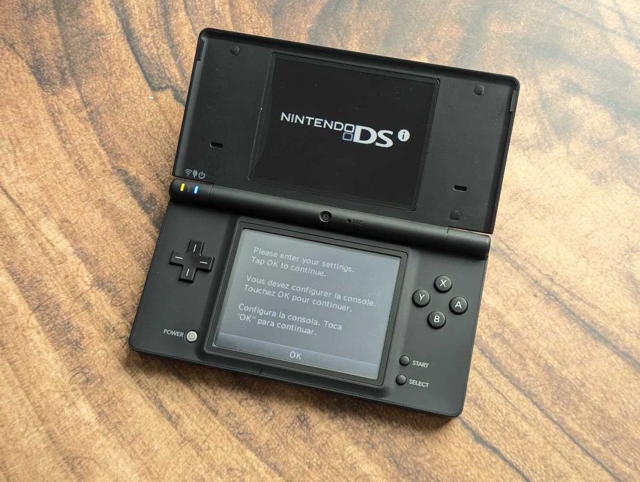 任天堂DSi 任天堂 ニンテンドーDSi ブラック 価格比較 - 価格.com