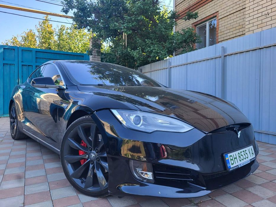 Tesla Model S