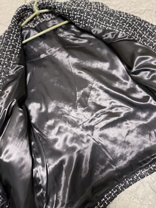 Твідовий костюм