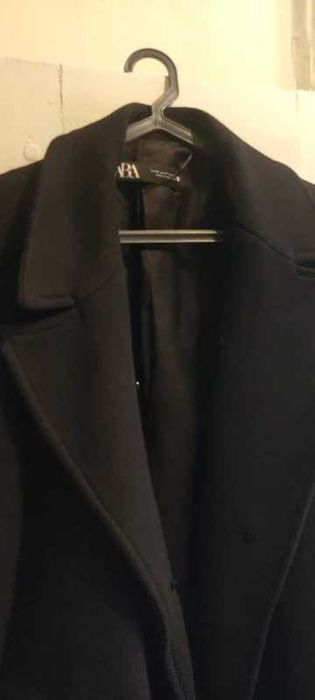 Sobretudo de lã manteco com acessório de pêlo