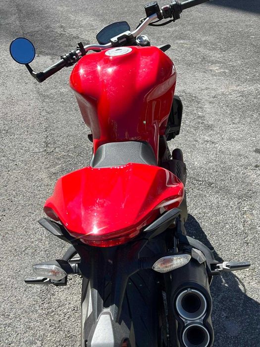 Ducati Monster 821 de 2017 - 25,000kms