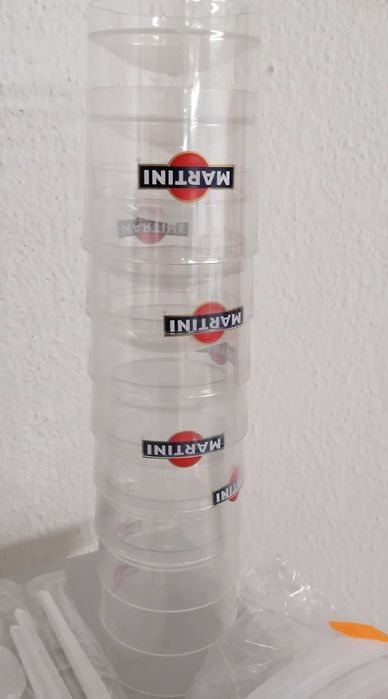 Copos e talheres, plástico descartar, lote 3, todo por 5€
