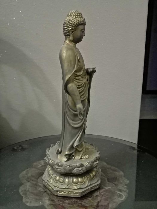 Buda 3D cinza e dourado - Novo