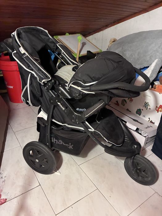 Carrinho bebe cor preta