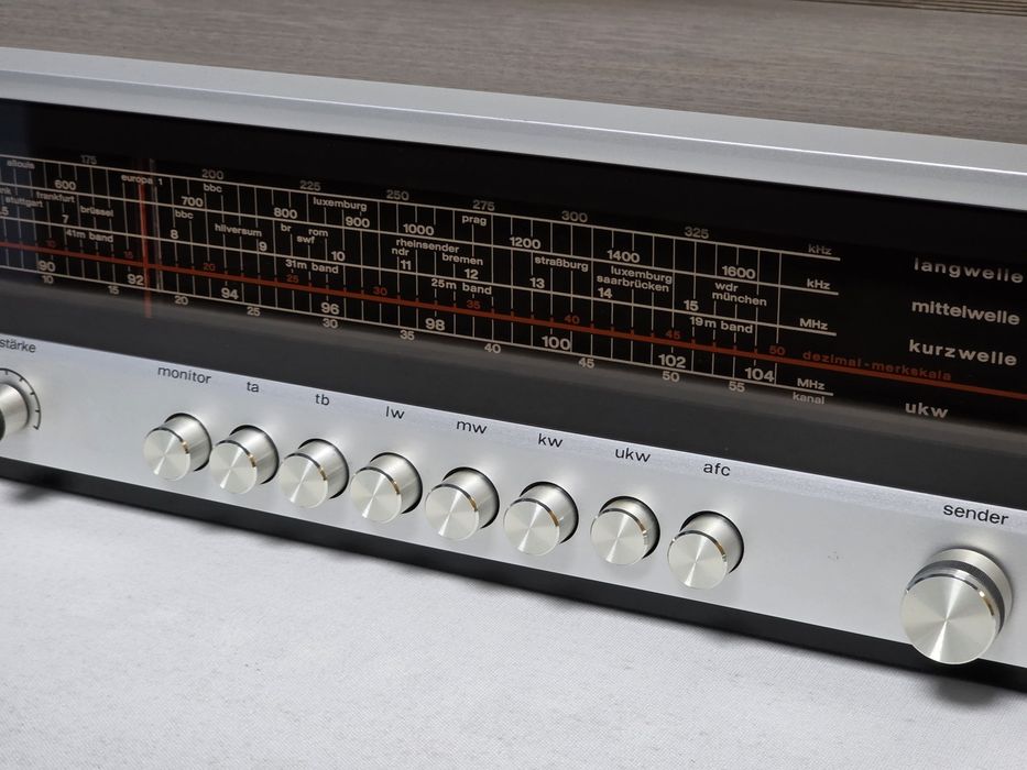 Receiver Vintage reparado Telefunken