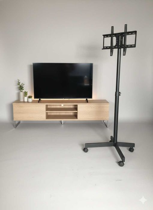 Televisão Samsung 50” 4K impecável com suporte RFIVER