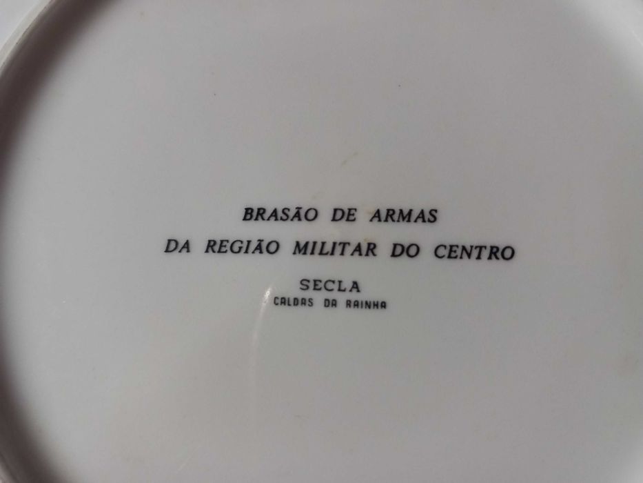 Militaria - Pratos brasão de armas fabrico da extinta fábrica Secla