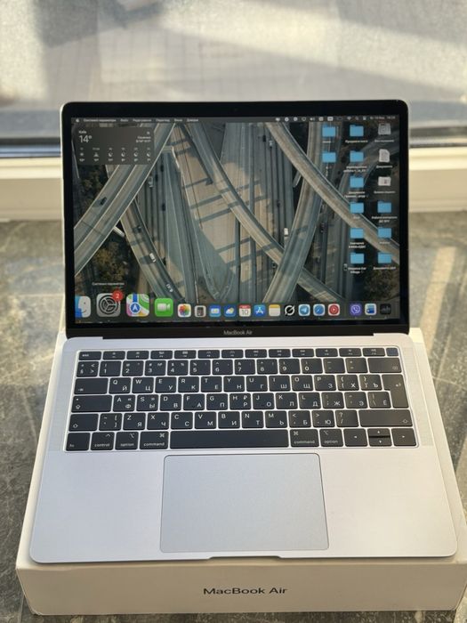 Macbook air 2019 8/128