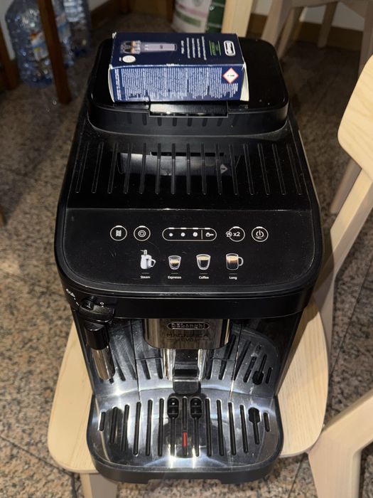 máquina de café automática De’Longhi Magnifica Evo - ECAM290.22.B