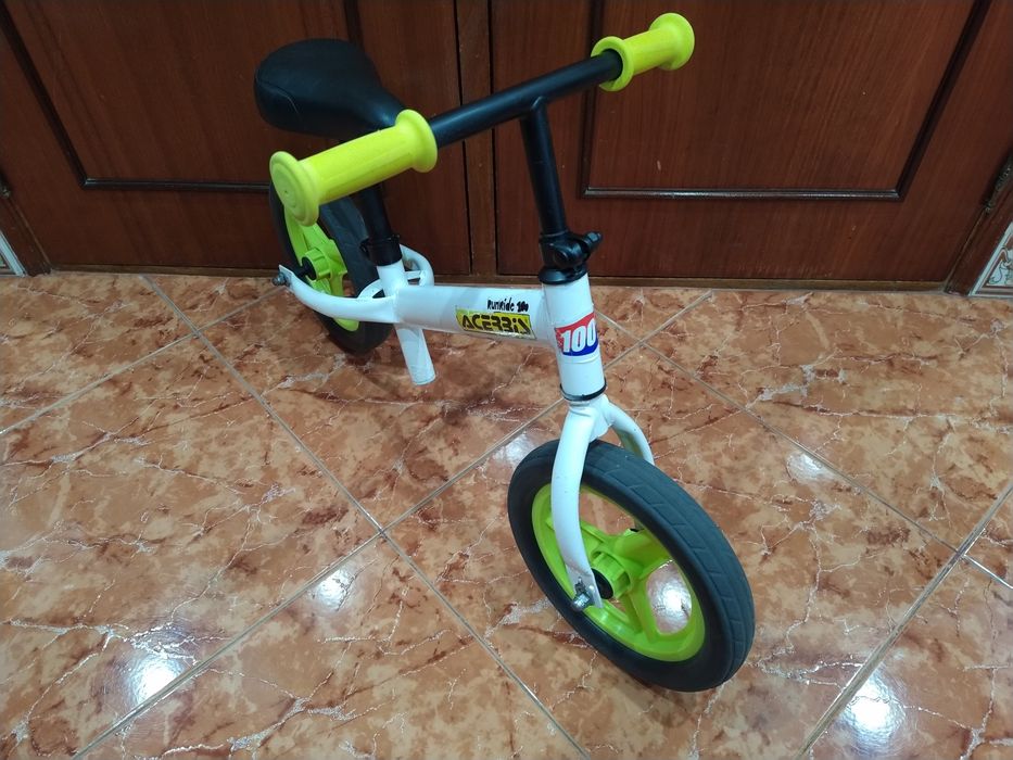 Bicicleta para criança versículo trotinete carro casa quarto apartamento vivenda escritório gabinete cozinha.