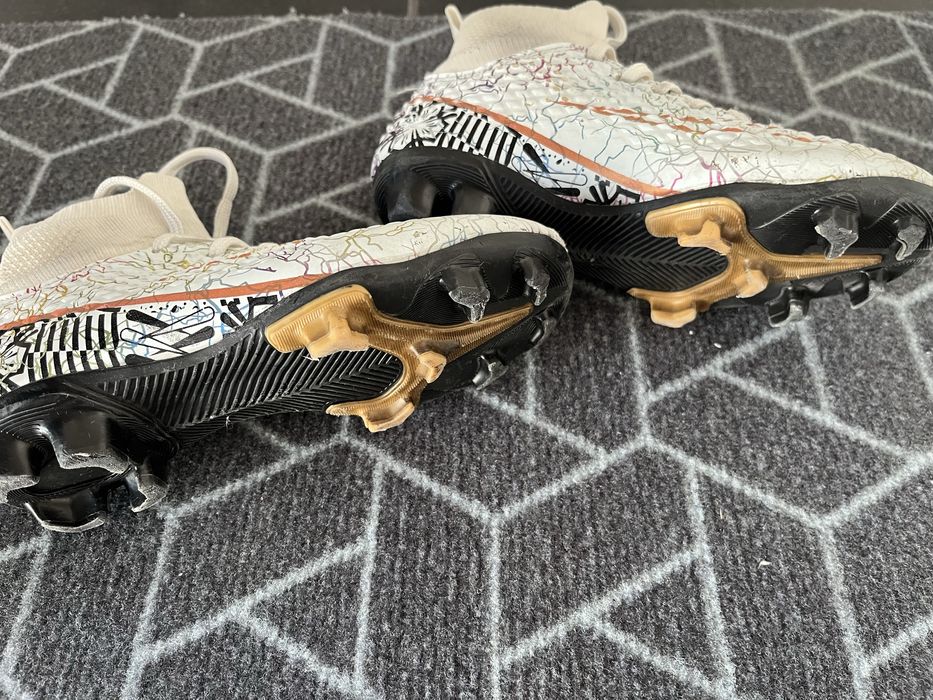 Chuteiras botas futebol criança Nike