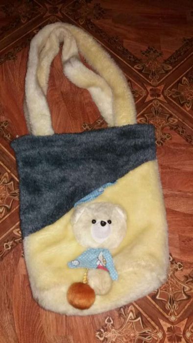 Сумка меховая для девочки