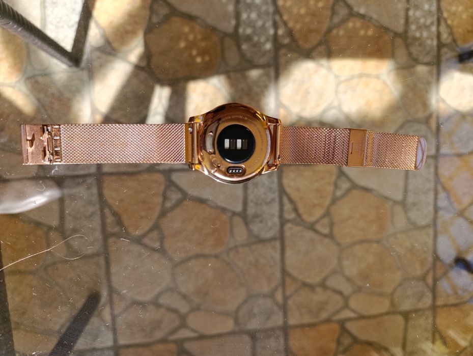 Garmin vivomove luxe gold