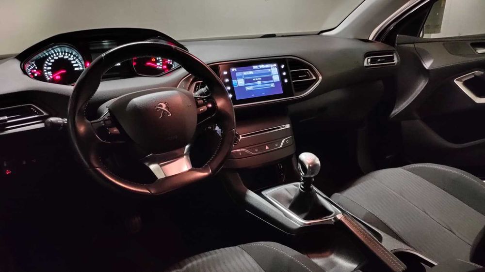Peugeot 308 1.6 BlueHDI 120cv
