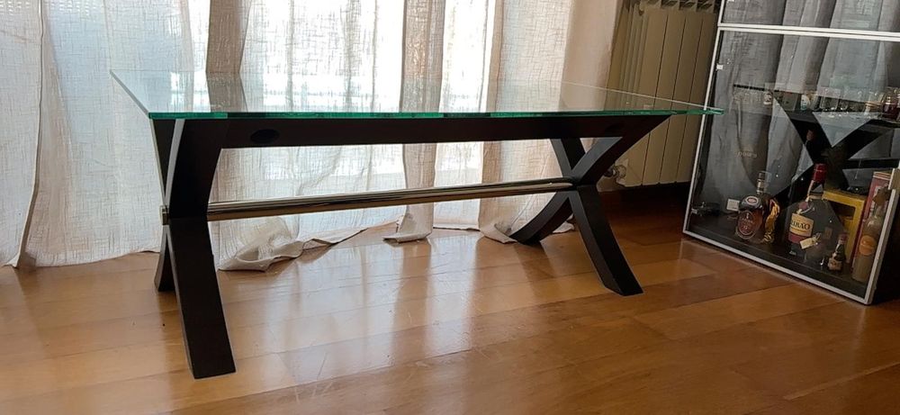 Mesa de centro em vidro