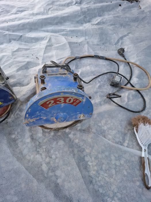 Silniki do cięcia glazury.