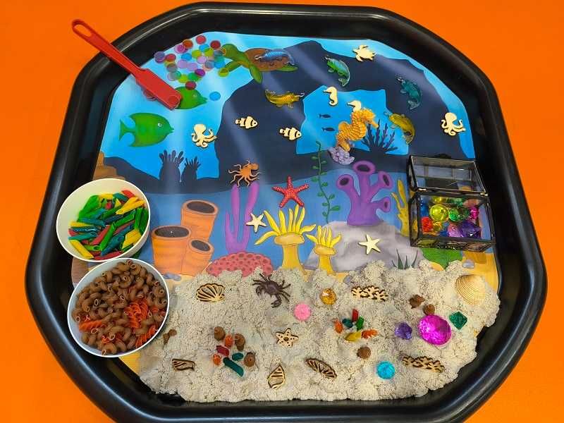 Mata do tacy aktywności Tuff tray