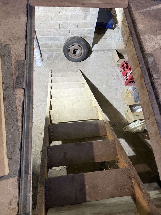 Гараж 96м2 з підвальними приміщеннями