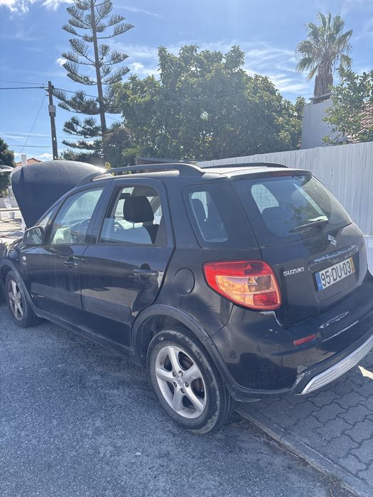 Carro Suzuki SX4