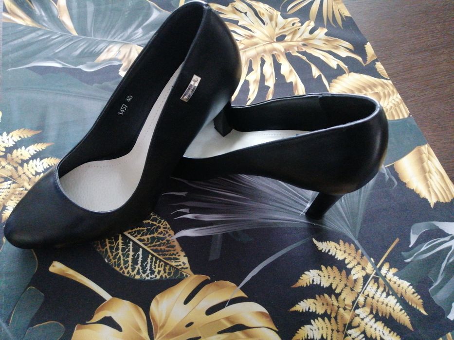 Eleganckie buty damskie 40