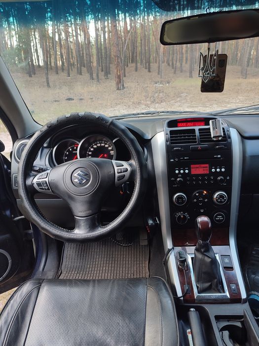 3250$ хороший торг Suzuki Grand Vitara, танк на колесах,  дизель 1.9 механика, 2006 год