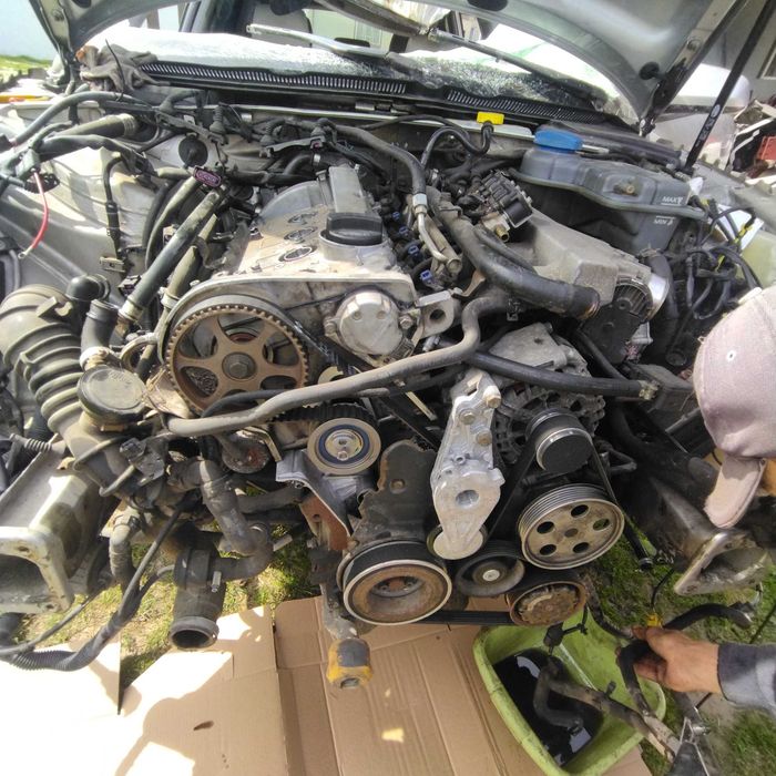 audi a4 b6 b7 1.8t bfb avj awt maglownica 8E1422066F głowica glowica