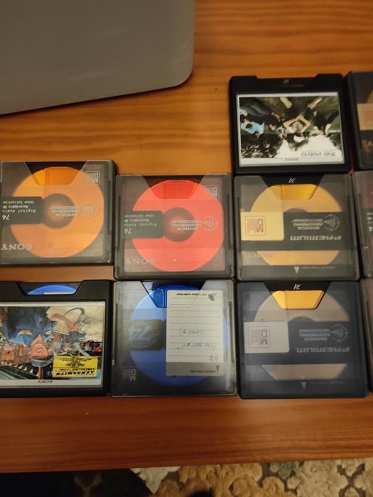 Mini Disc Sony e 24 álbuns minidisc