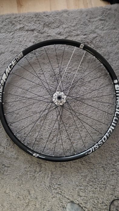Mega lekkie koło XC 29 tubeless Przednie
