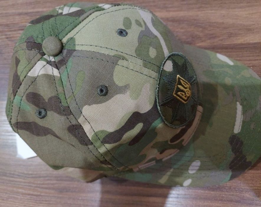 Кепка мультикам з гербом