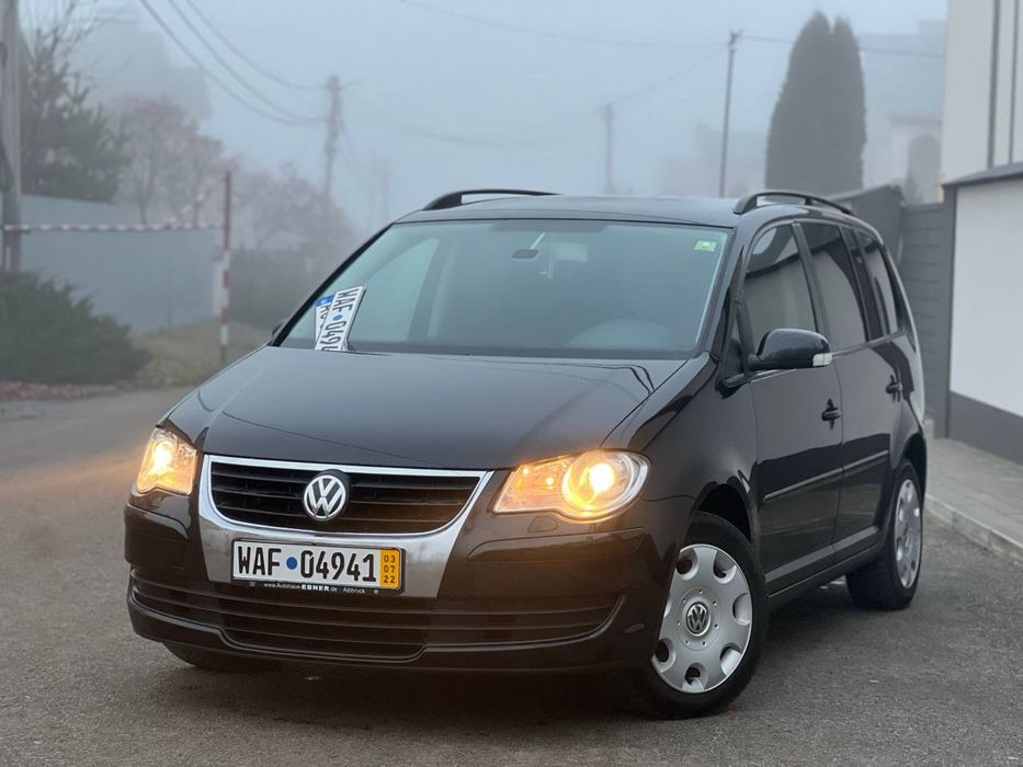 Продам Volksvagen Touran 2007 рік