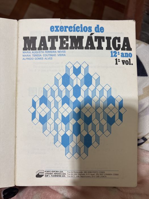 Livro “Exercícios de Matemática” 12.º ano 1.º volume