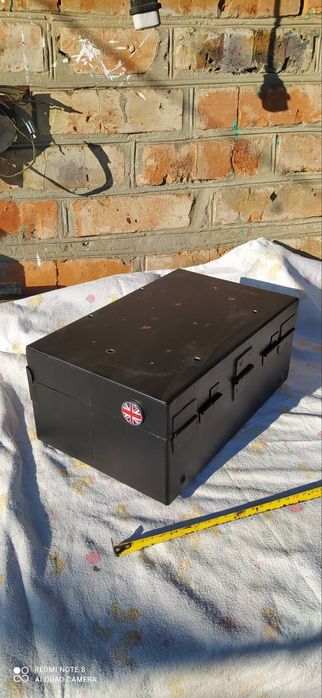 Металевий кофер на мото