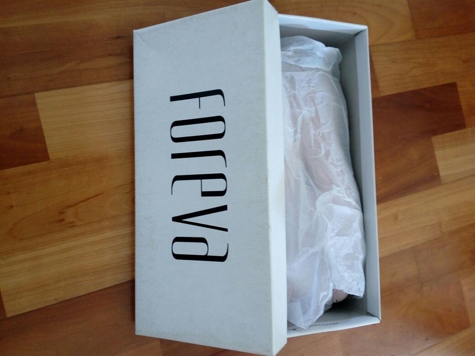 Sapatos de senhora 37 NOVOS