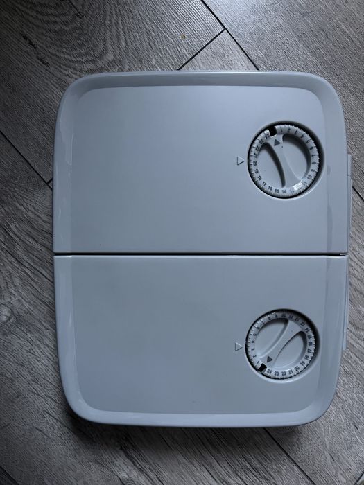 Автоматична годівниця для котів і собак PetSafe на 2 прийоми їжі.